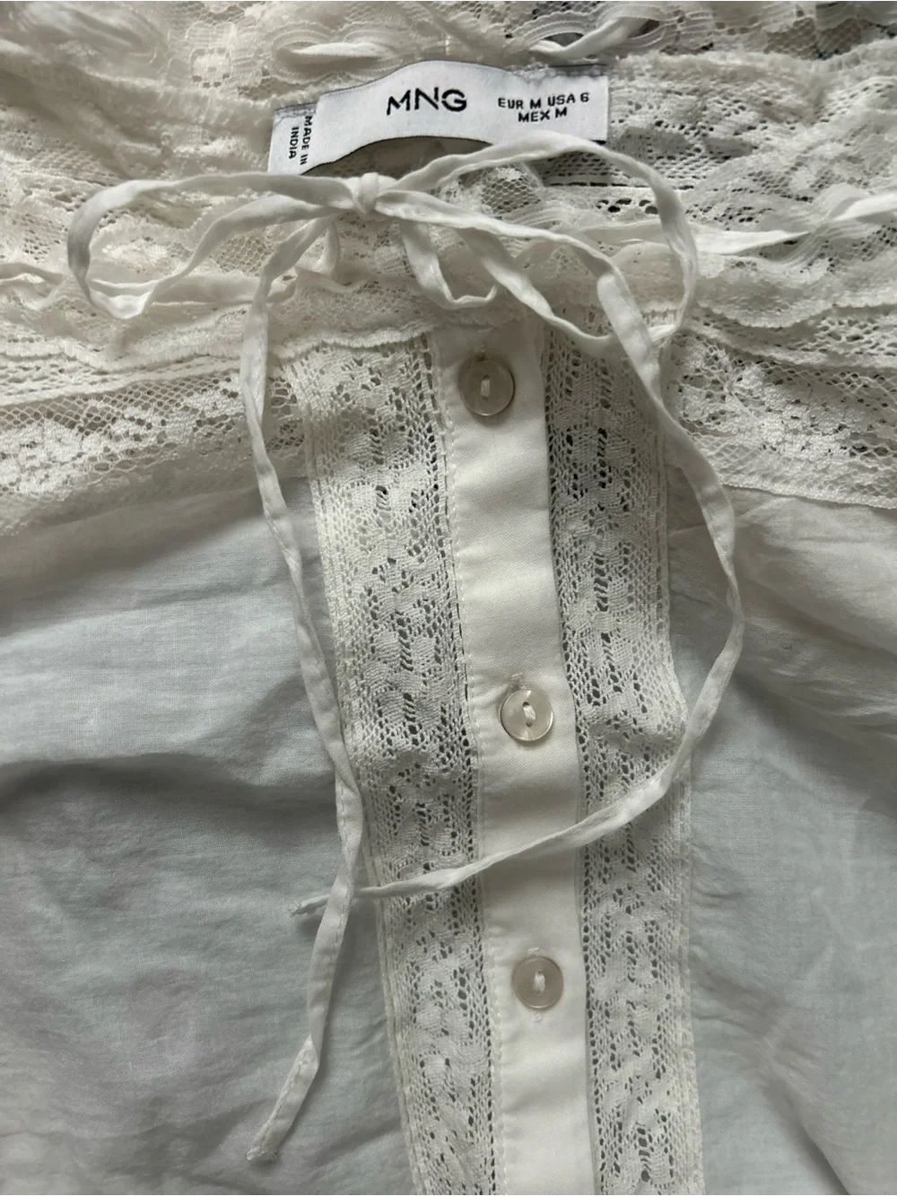 Mango NWT Cotton Lace Eyelet Scallop Delicate Cream Button Front Blouse Doen - Picture 12 of 12